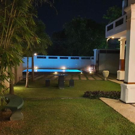 So What Boutique Hotel Negombo Exterior photo